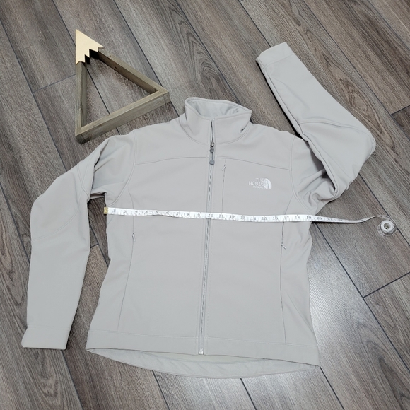 SOLD ---- NWOT The North Face Soft Shell Zip Up Jacket (S) - Picture 13 of 15